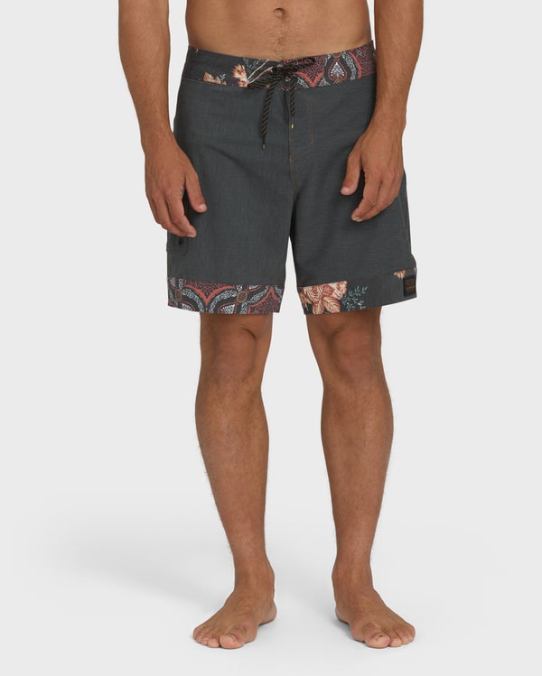 Billabong Glide Garage Pro 18" Boardshorts Reviews