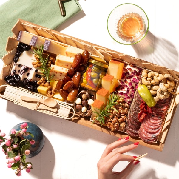 Boarderie Classic Medium Cheese & Charcuterie Board Review