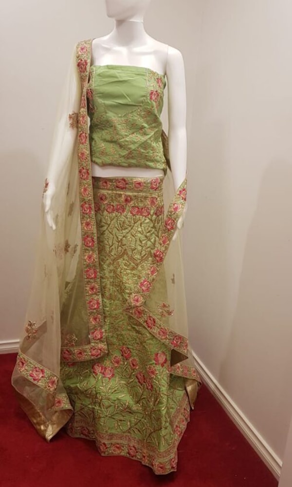 Bollywood Fashion Review