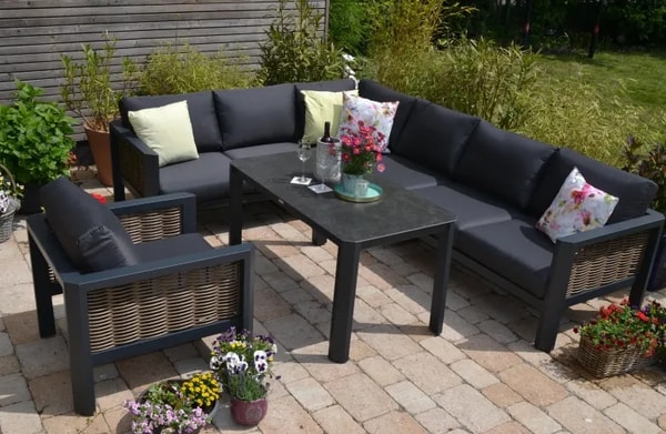 Bomey Ecklounge Calgary Bewertung