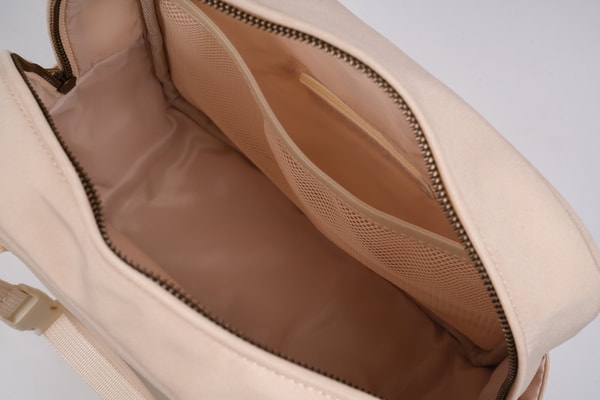 Bonnets & Boots Backseat Bag review