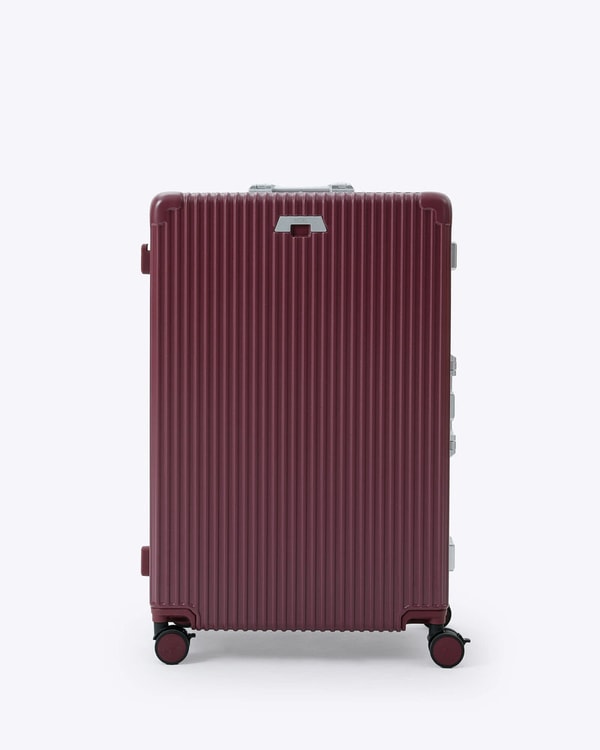 NOBL Check-In All-In-One Suitcase Review