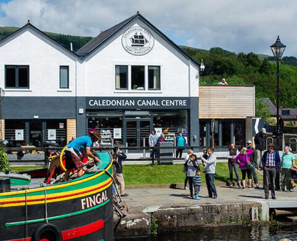 Caledonian Travel Review