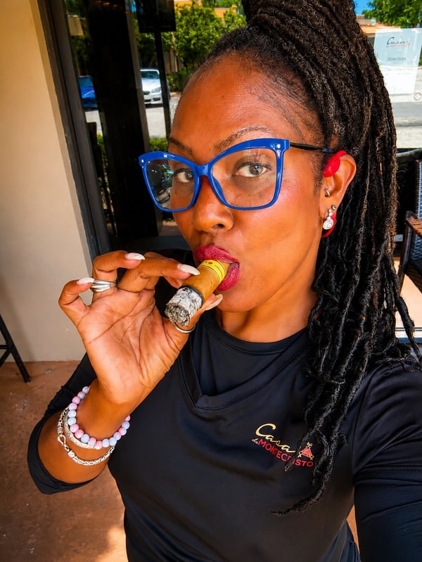 Casa de Montecristo Review