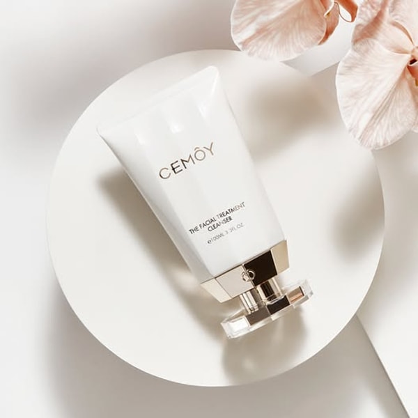 CEM&Ocirc;Y Lumen Facial Treatment Cleanser Review