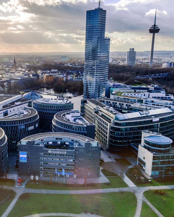 Charlotte Fresenius Hochschule Bewertung