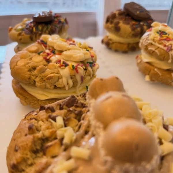Cherans Bakery Review