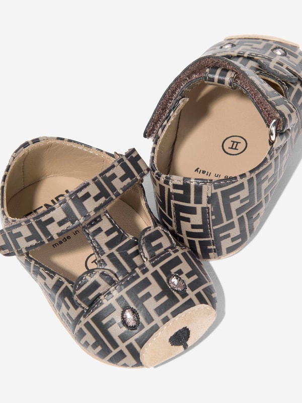 Childsplay Clothing Fendi Baby FF Logo Bear Pre-Walkers Review