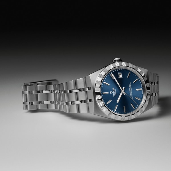 关于 Chow Tai Fook