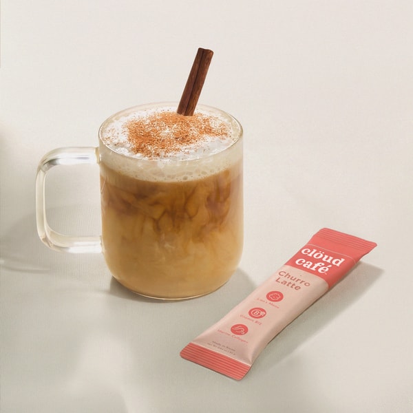 Cl&ouml;ud Caf&eacute; Churro Latte Review