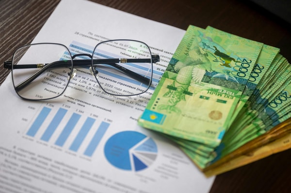 Cleo: Money Talks Back