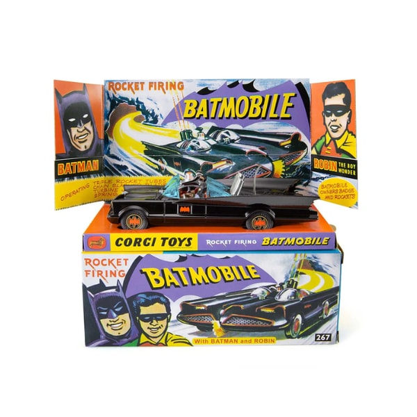 Corgi Model Club Batmobile Gloss Black Edition Reviews