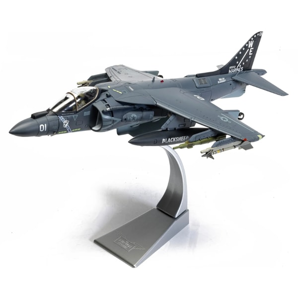 Corgi McDonnell Douglas AV-8B+ Harrier II - 165001/01 - VMA-214 \'Black Sheep\' Review