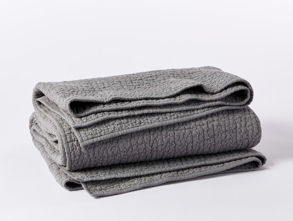 Coyuchi Pebbled Handstitched Organic Quilt Review