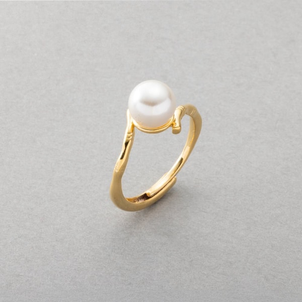 Cream dot. 【金属アレルギー対応】リング 指輪 ニッケルフリー 18kコーティング レディース 一粒 パール メタル 艶 ウェーブ スライド式 調整可能 ゴールド シルバー レビュー