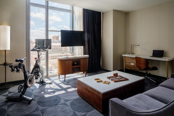 Crowne Plaza Review