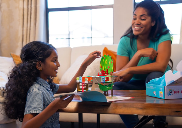 About CrunchLabs Educational Kits