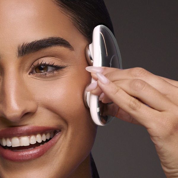 ZIIP HALO Microcurrent Facial Device Anmeldelse