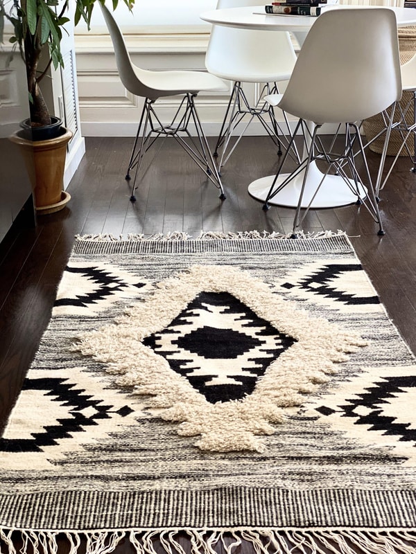 Cushy Home Decor Cream Textured Rug Review