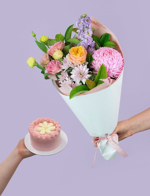 Daily Blooms Sweet Bakes Bundle Review