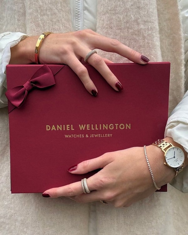 A Balanced Look at Everyday Accessories