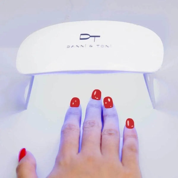 Danni & Toni Gel Nail Lamp Review