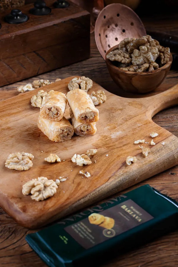 Dar Baklava 6-Pack Mix Snacklava Review