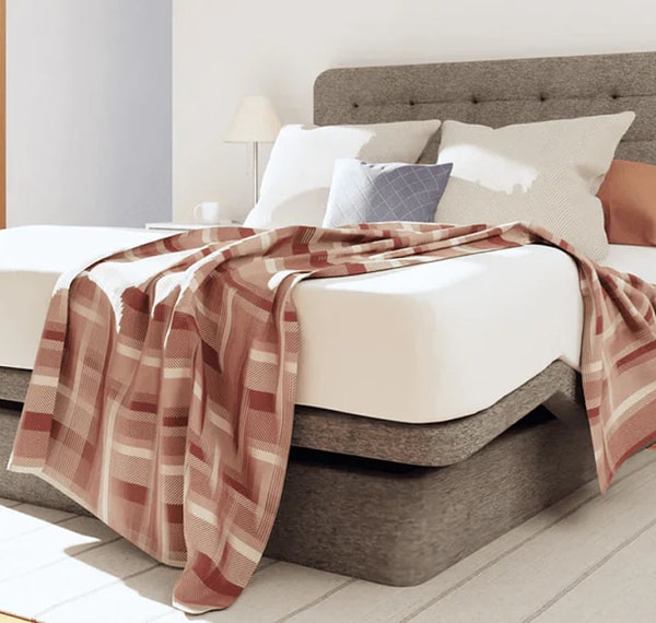 About Dawn House Bed