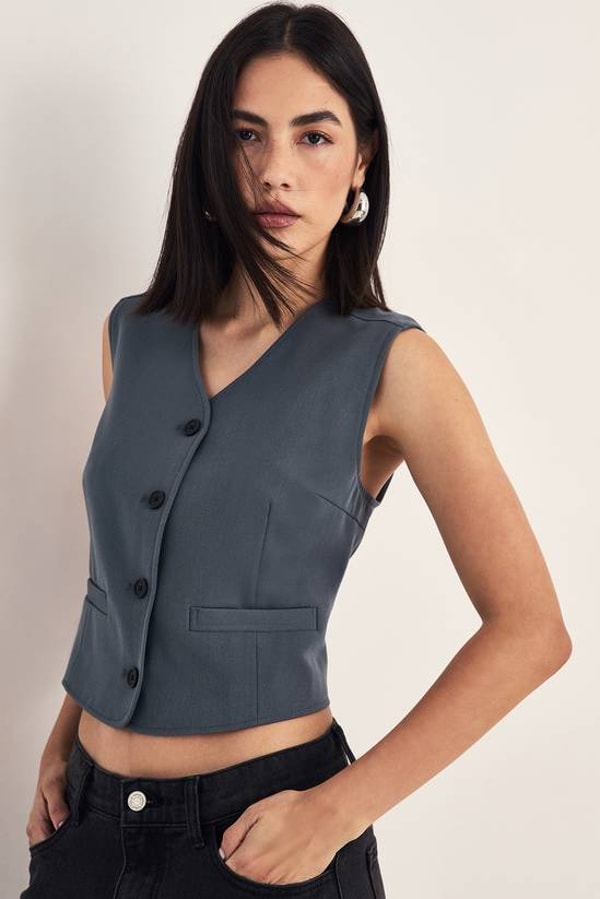 Debenhams Outlet NastyGal Tailored Boxy Button Through Waistcoat Review