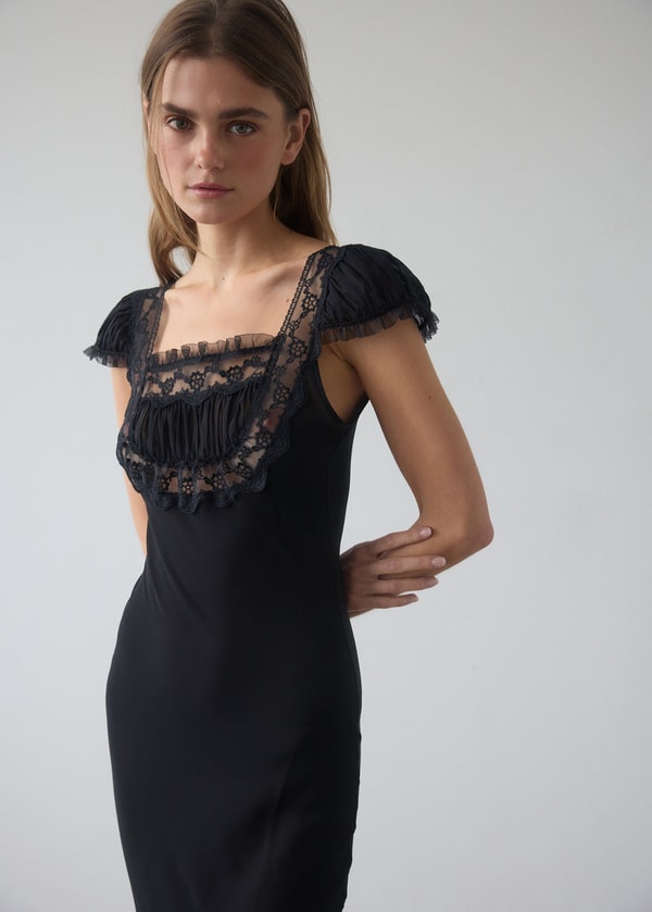 DEBUTE The Tish Dress Review
