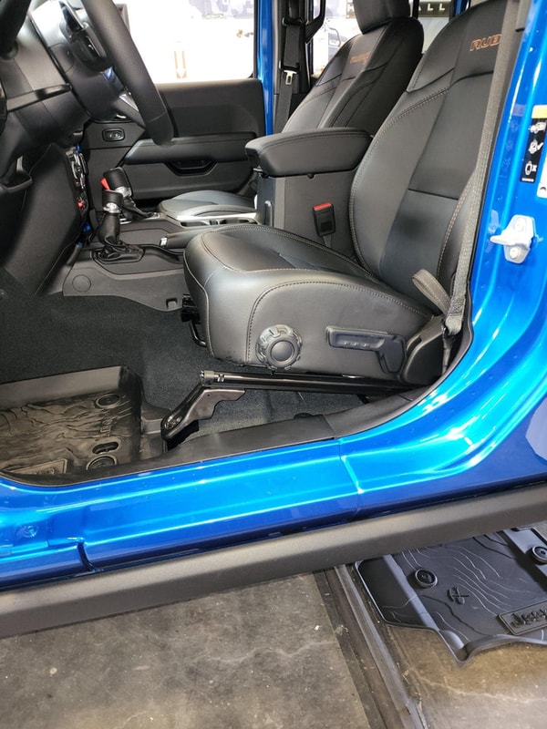Desert Does It Jeep Shorty Front Seat Jackers Review