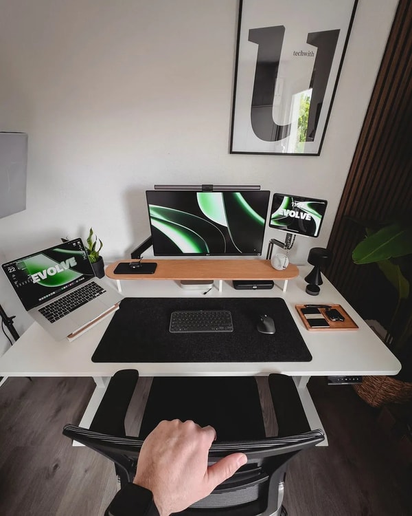 Desktronic Recenzja