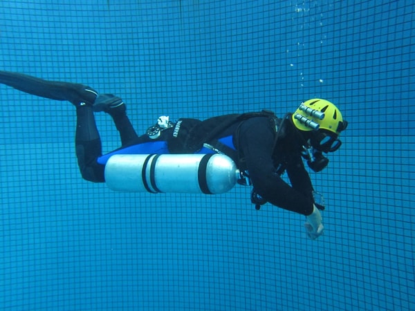 Dive Addicts Review