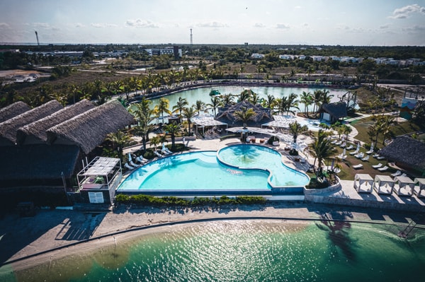 Caribbean Lake Park Review