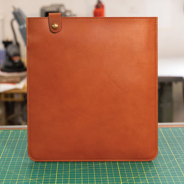 DODOcase English Bridle Magic Keyboard Leather Sleeve Review