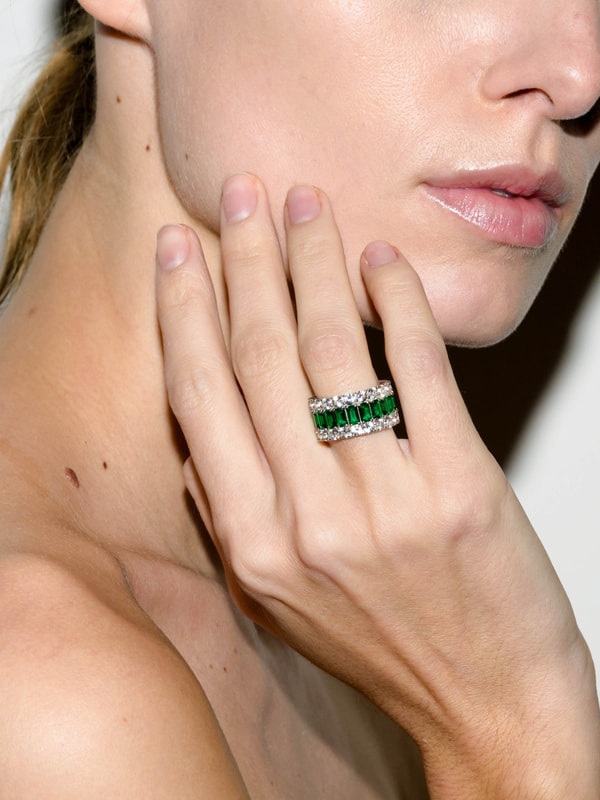 Dorsey Maxime Three-Row Ring in Nano Emerald and Moissanite Review