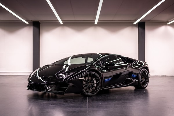 DRIVAR Lamborghini Huracan Review