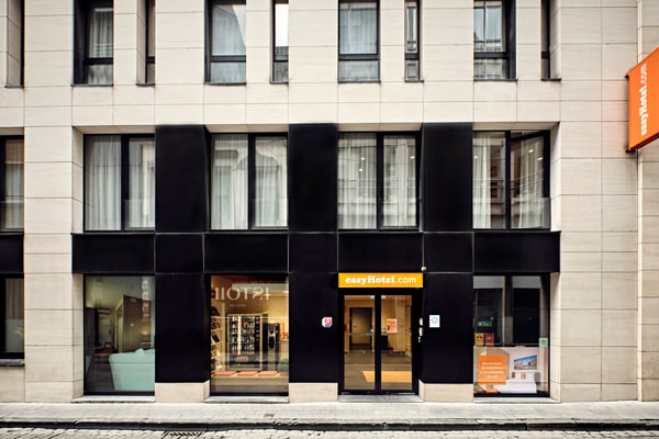 easyHotel Review