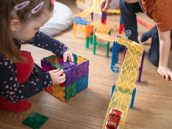 ELIS DESIGN Magnetick&aacute; stavebnice EliFix autodr&aacute;ha recenze