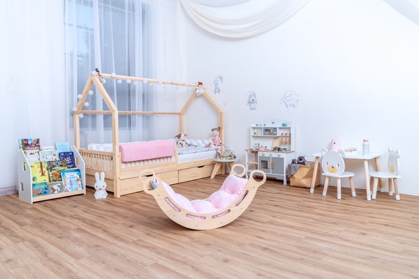 ELIS DESIGN Montessori hinta V&eacute;lem&eacute;ny