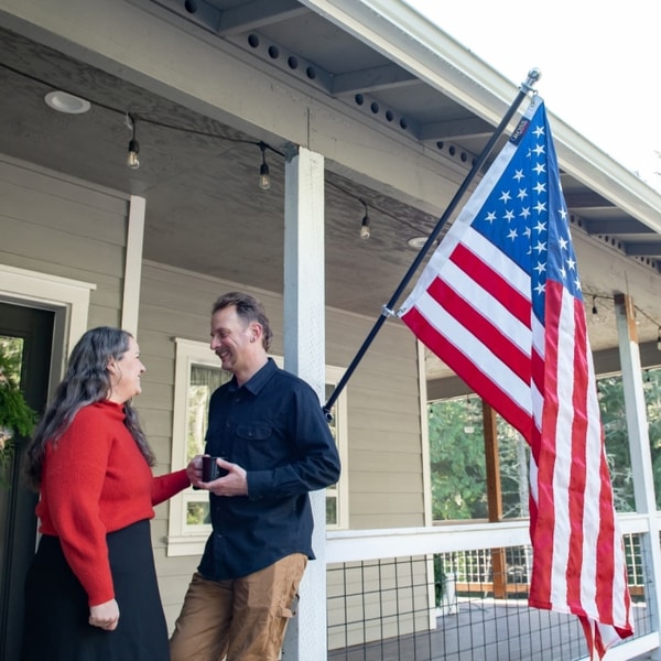 Elizabeth Ross Flags Reviews: What Do Customers Think?