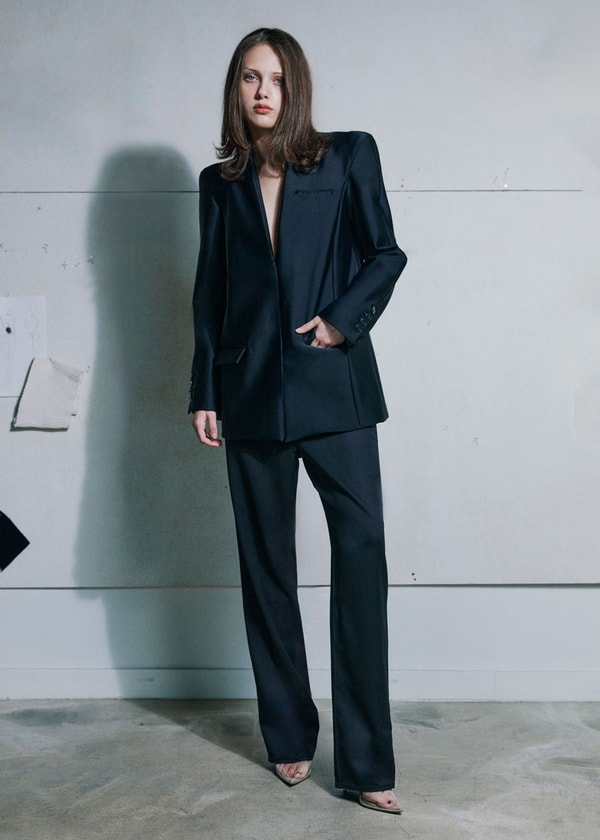 ENCOMMUN Oversized Blazer Review