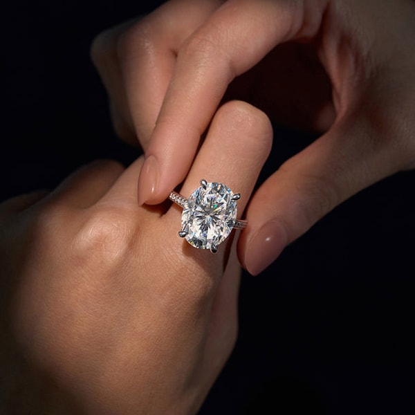 EPI Jewelry Oval Cut Engagement Ring with Pav&eacute; Band Review
