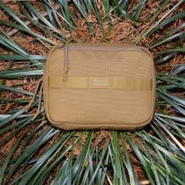 ESHENA CarryPanel Pouch Review