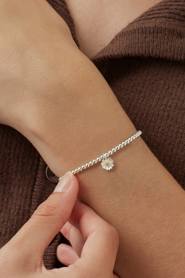 Estella Bartlett Sienna Wildflower Charm Bracelet Review