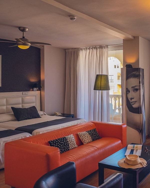 Evenia Hotels Habitaci&oacute;n Deluxe Rese&ntilde;a