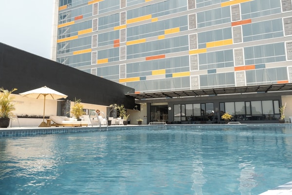 Expedia Ascent Premiere Hotel Bewertung