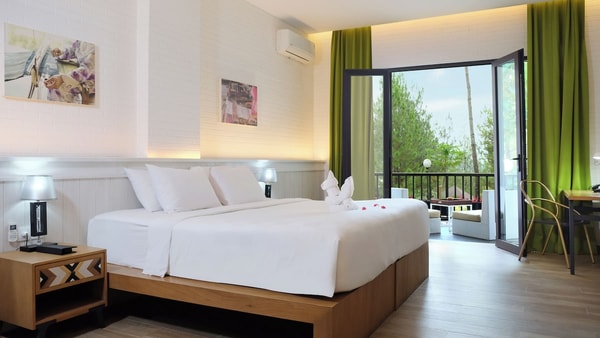 Expedia Jambuluwuk Convention Hall & Resort Batu Review