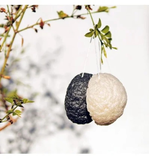 FarmaciaMarket Usu Cosmetics Purifying Konjac Sponge Bamboo Ash Rese&ntilde;a