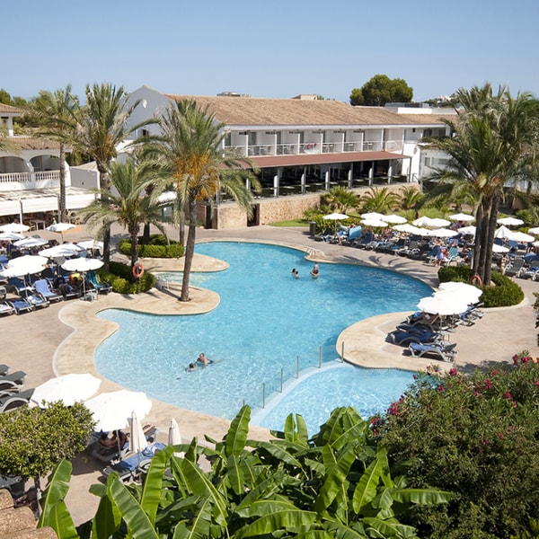 FERGUS Hotels Review